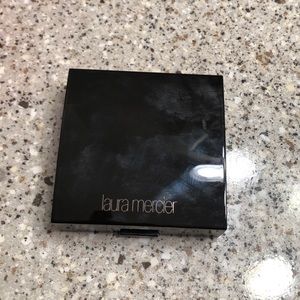 Laura Mercier highlight 01